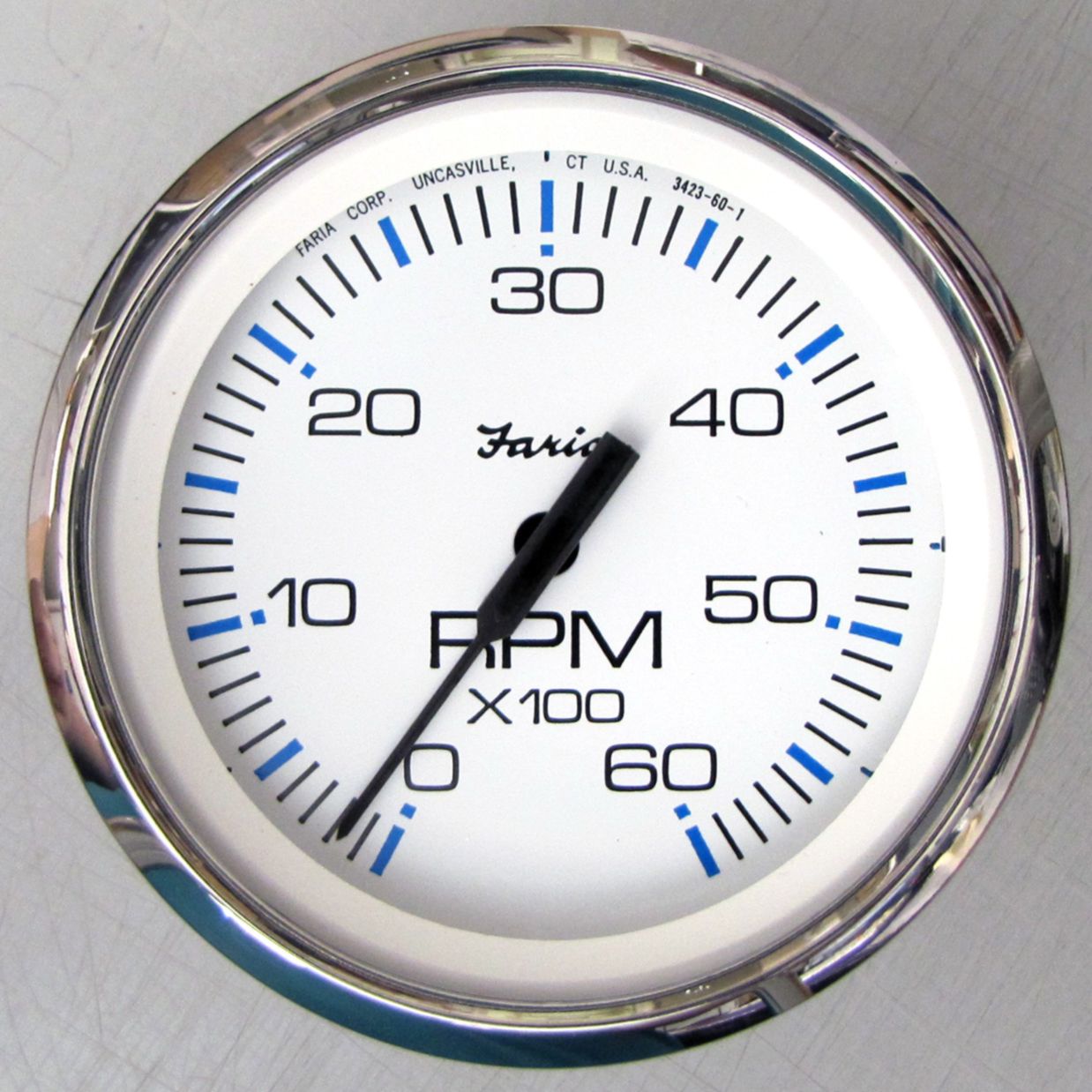 Chesapeake Series, White 4" Tach, 6,000 rpm, gas inboard & I/O engines