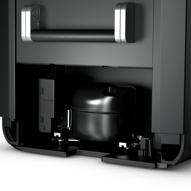 Dometic CFX3 45 Powered Cooler, 46 Liters / 67 cans