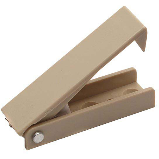 Baggage Door Catch Squared