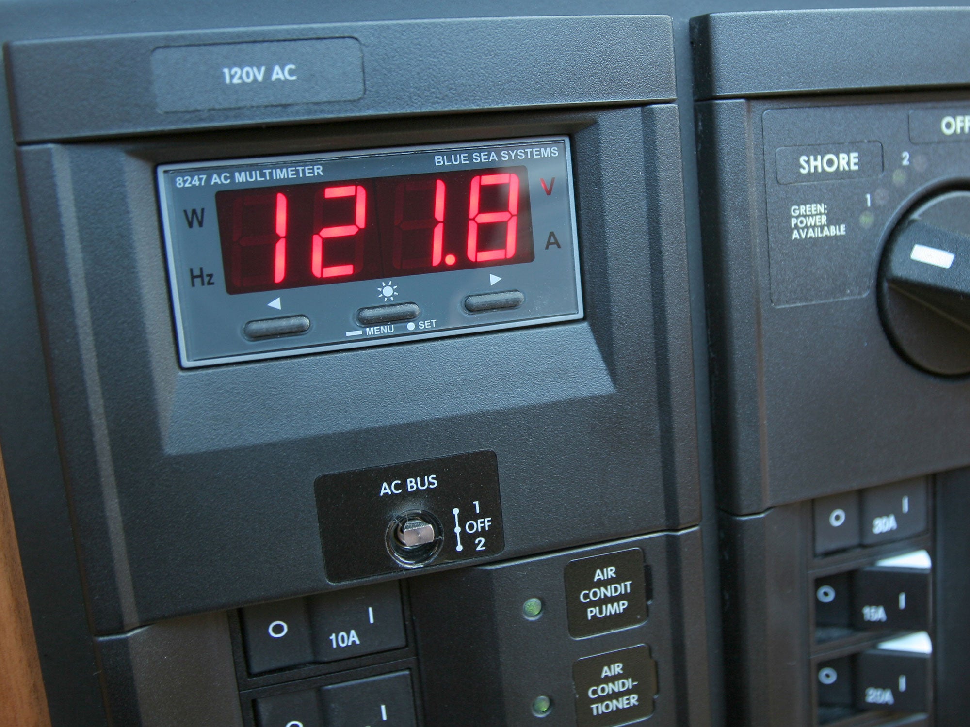 AC Digital Multimeter with Alarm, 0-150 Amp, 80-250 Volts, Kw, Hz, 8247