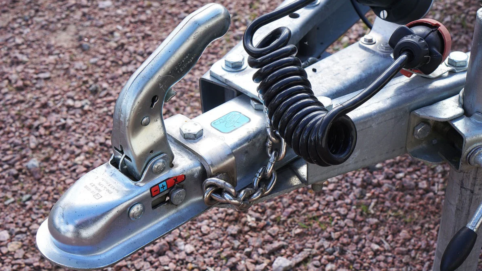 How To Perform Yearly Trailer Maintenance