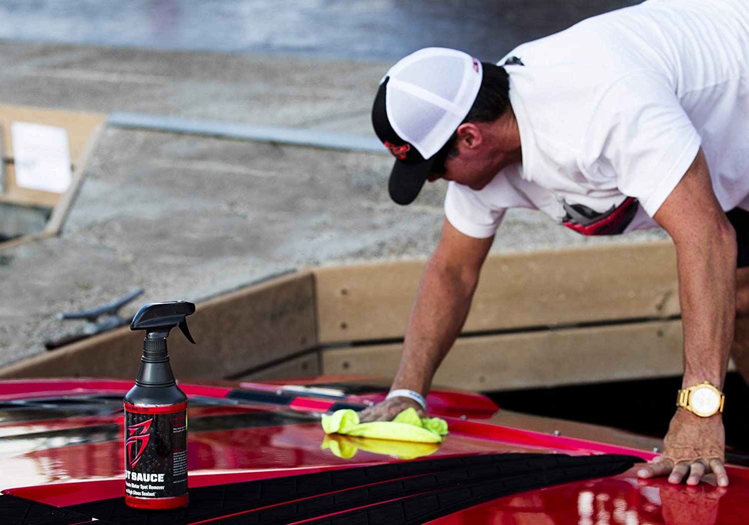 Boat Bling Hot Sauce Ultimate Hard Water Spot Remover With High Gloss Wax Sealant, Gallon