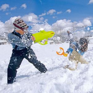 Snowball Cannon w/ Built-In Snowball Maker