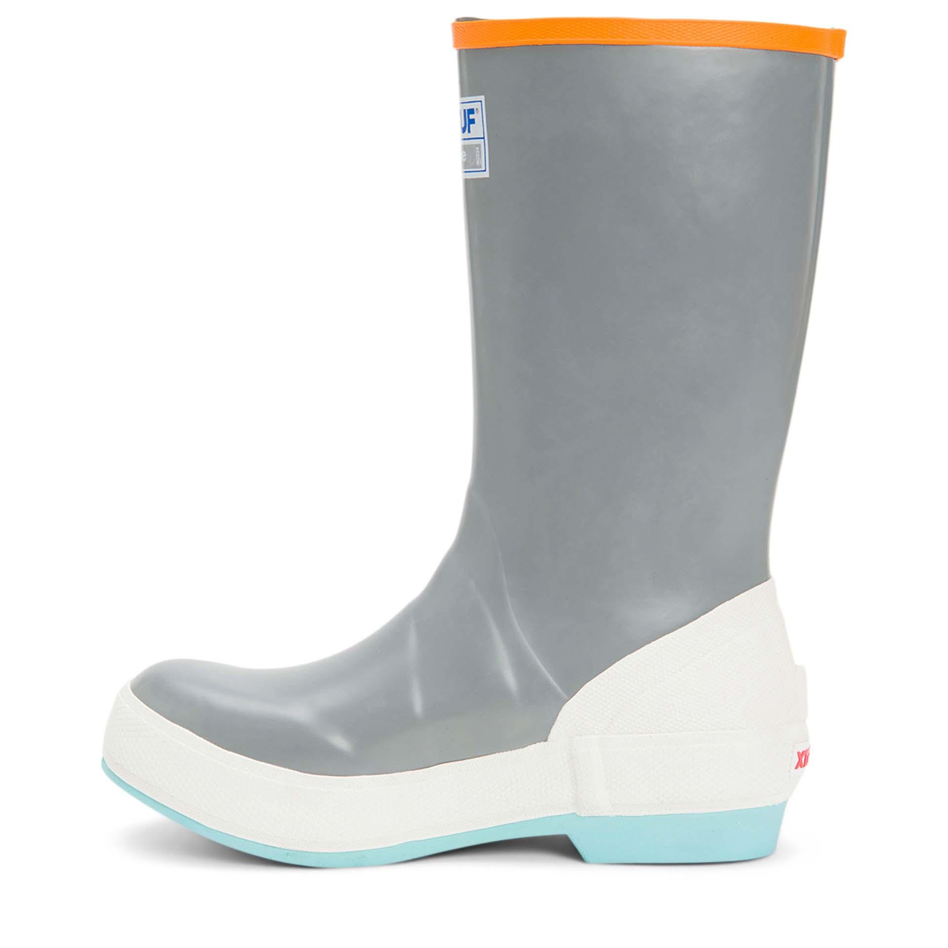 xtratuf women's taupe